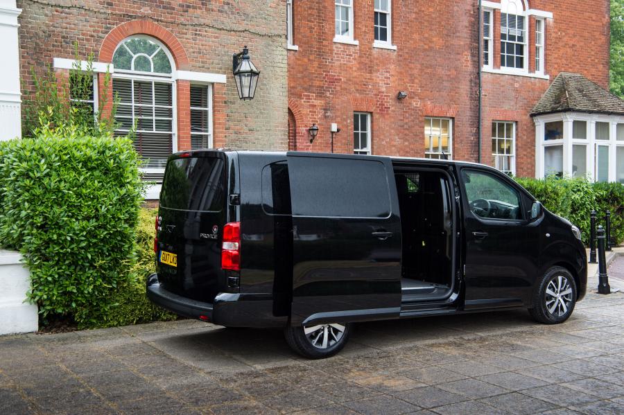  Toyota ProAce Van Long 2016 года  (UK) (фото 7 из 13)